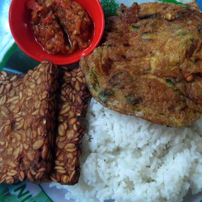 Nasi Tempe Telur Warung Makan Sekar Gambar 1