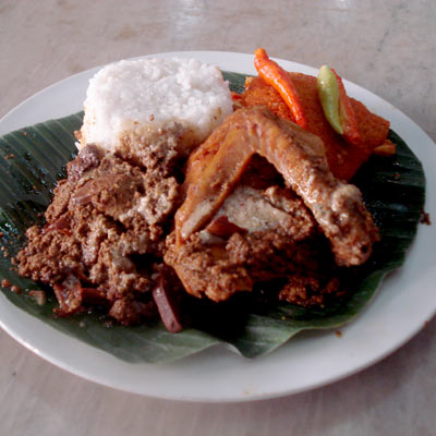 Nasi Gudeg Krecek Dada Sayap Bu lies Gambar 2