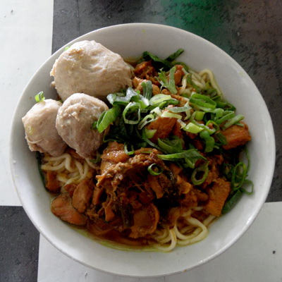 Mie Ayam Bakso Bakso Pak Ateng Gambar 1