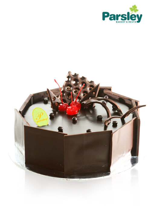 Chocolate Ganache Cake Kotak Parsley Bakery And Resto Gambar 1